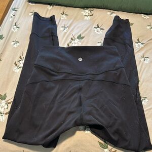 Black lululemon leggings